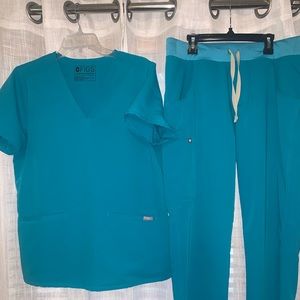 Figs scrubs TEAL medium